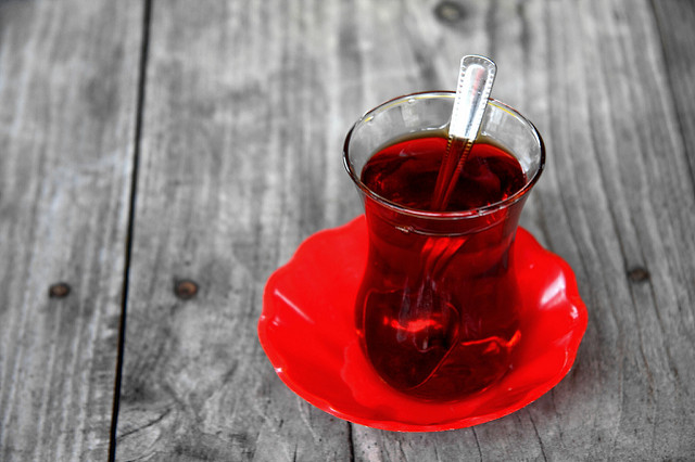 فوائد تناول الشاي الأحمر