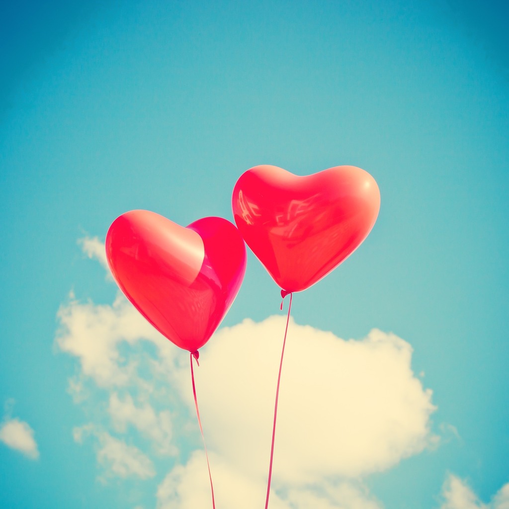 صور حب - بالونتين قلوب حمراء